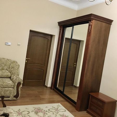 Cozy Apartment Lviv Eksteriør bilde