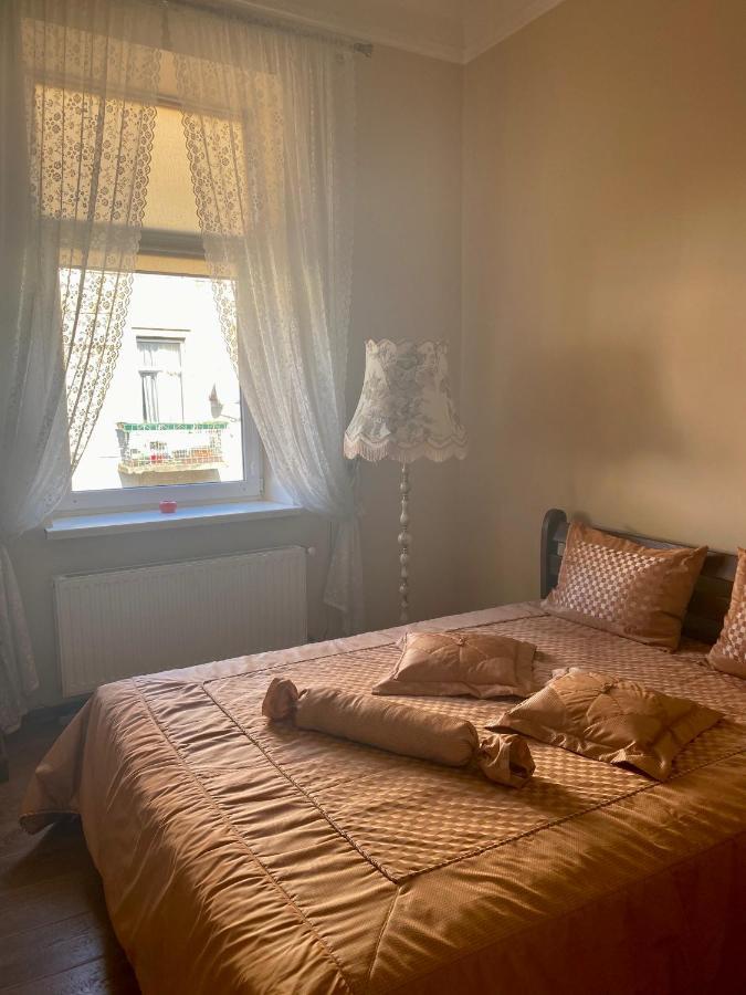 Cozy Apartment Lviv Eksteriør bilde