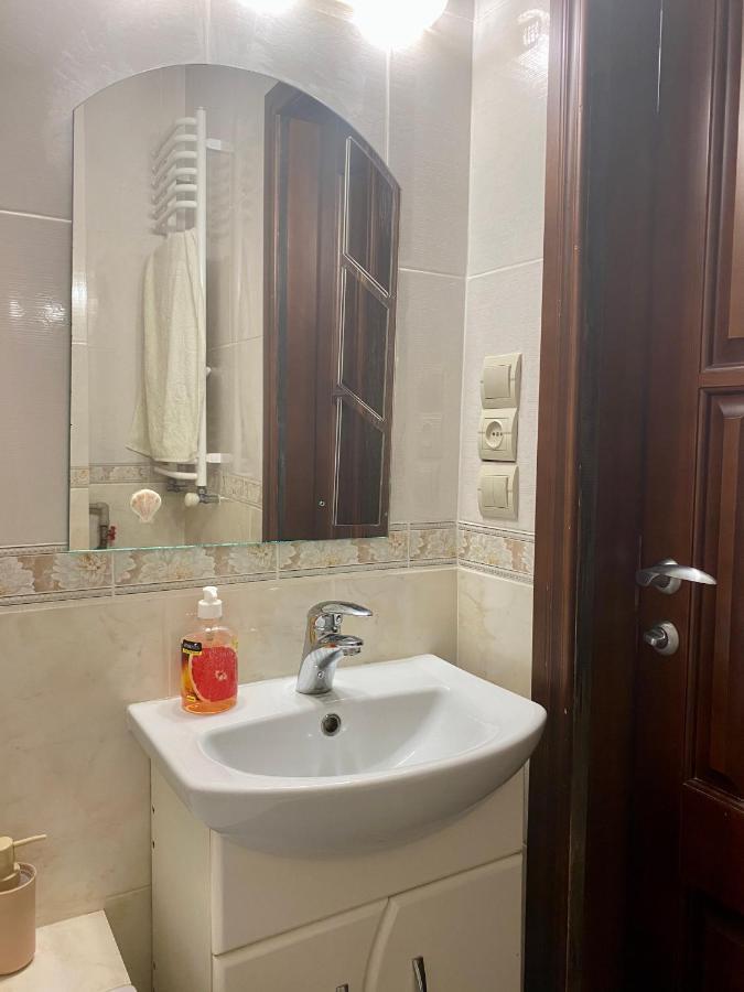 Cozy Apartment Lviv Eksteriør bilde